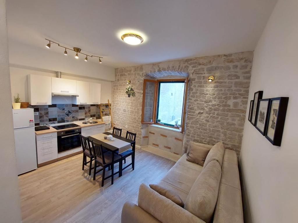 Central Palace Apartment Sibenik Exterior photo