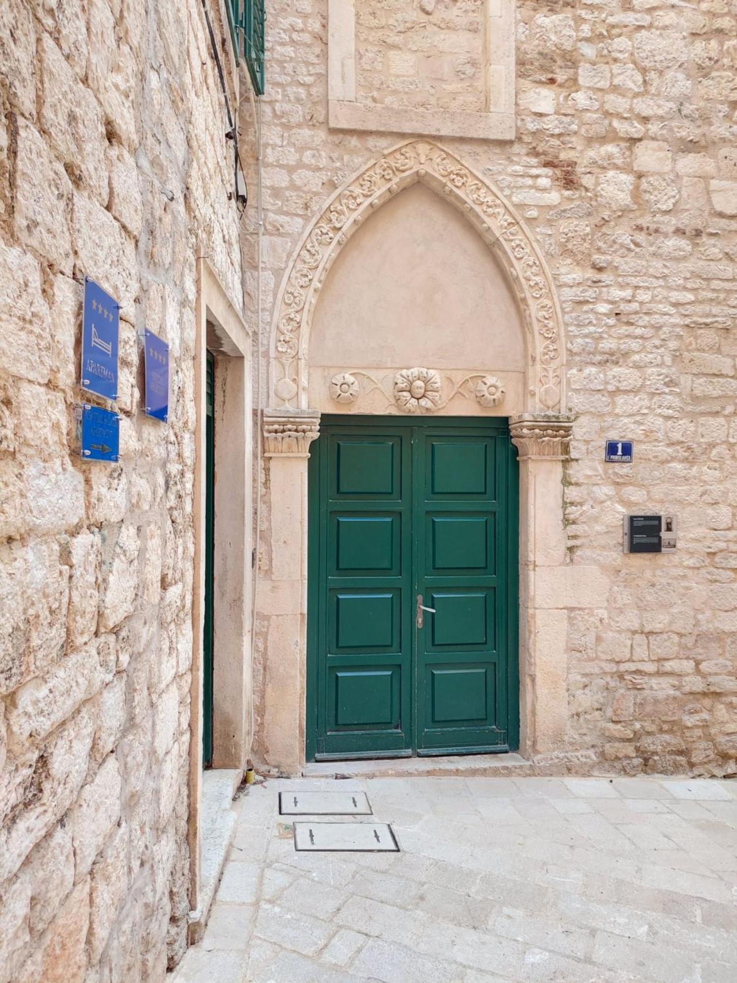 Central Palace Apartment Sibenik Exterior photo